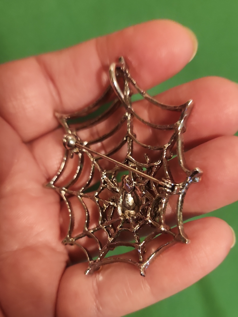 π₯Spider Web Brooch OR Pendant with Black Crystal Spider - Picture 2 of 3